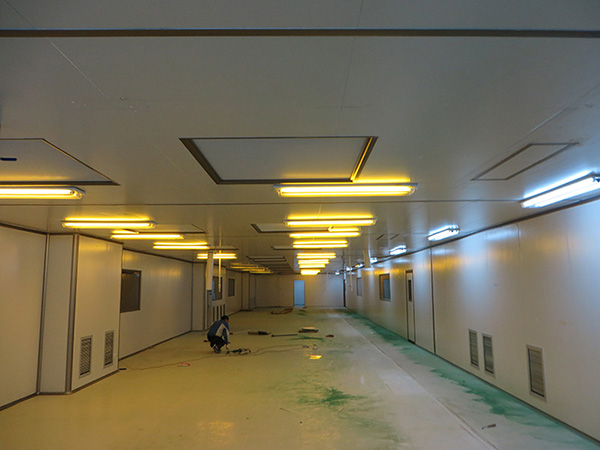 電子廠(chǎng)無(wú)塵車(chē)間